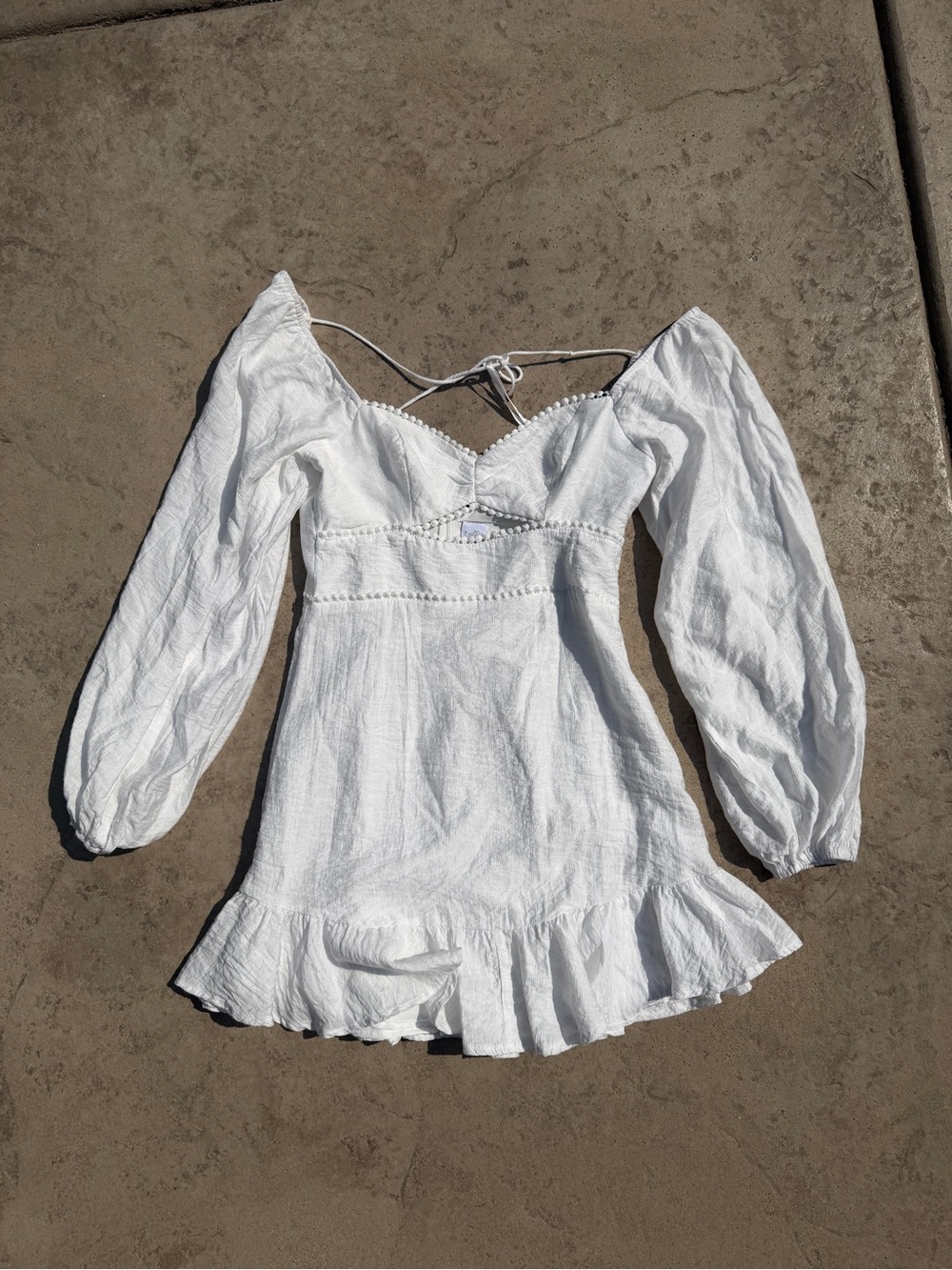 Selfie Leslie White Long-Sleeve Embroidered Dress; Small Stomach Cutout